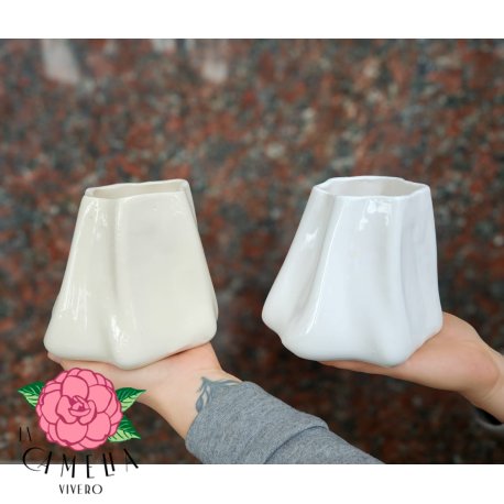 Maceta de cerámica volcán blanco